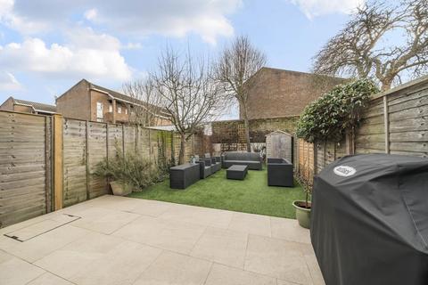 63 Vanderbilt Road, London, SW18 3BG