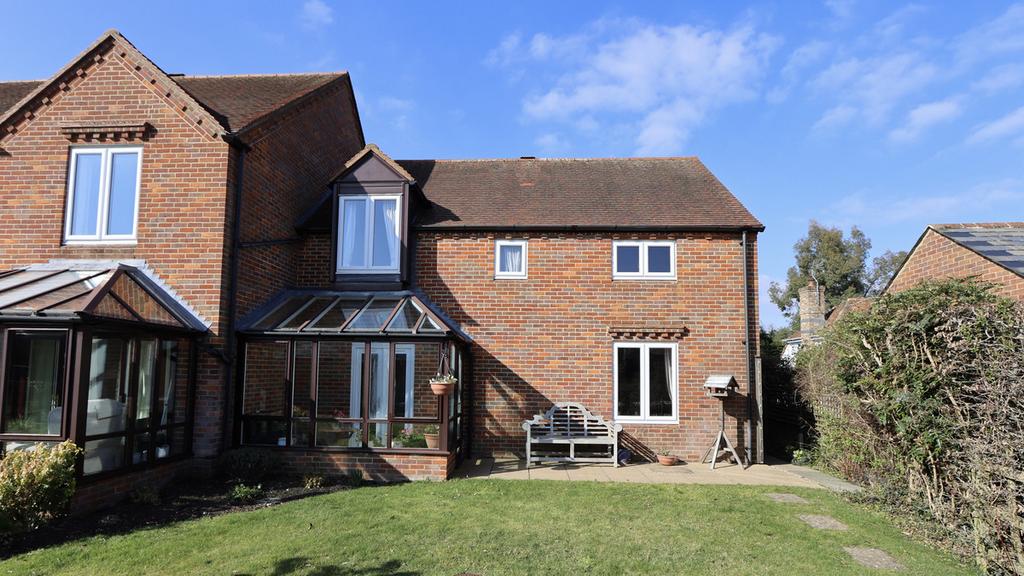 Old Town Farm, Great Missenden, HP16 2 bed end of terrace house for sale £495,000