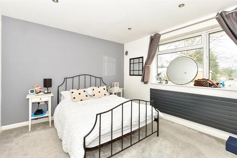 Brecwood Fermor Road, Crowborough, TN6 3AP