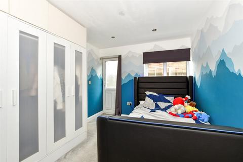 Brecwood Fermor Road, Crowborough, TN6 3AP