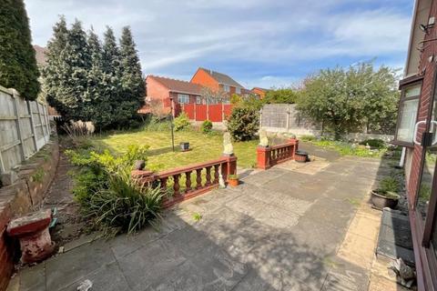 30 Birch Coppice, Brierley Hill, DY5 1AP