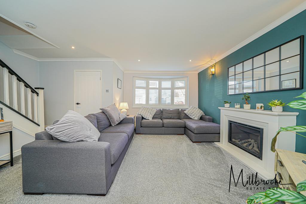 Standfield Drive, Boothstown... 4 bed semidetached house £350,000