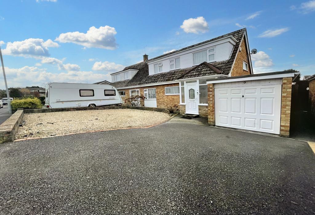 Bader Road, Poole, Dorset 3 bed semidetached house for sale £400,000