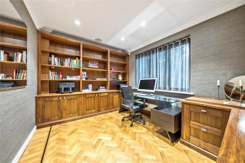 3 Stonecroft Close, Barnet, EN5 3HE