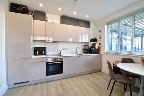 1 bedroom flat for sale - North Street, Horsham, West Sussex