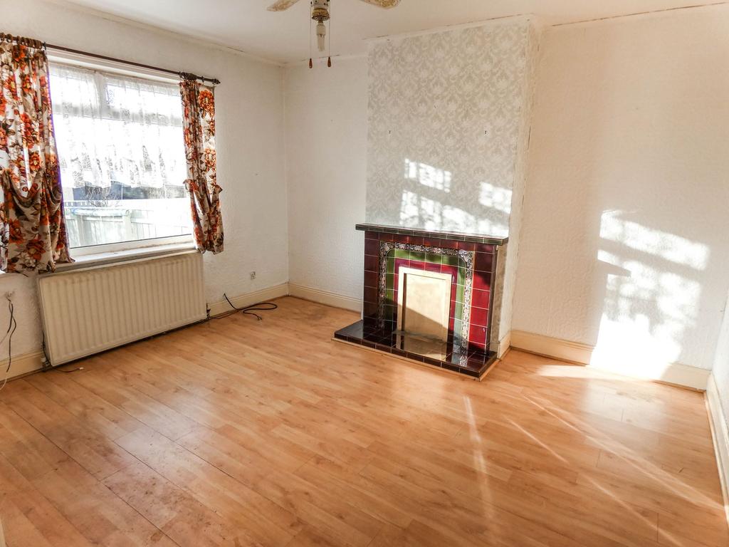First Row, Linton Colliery, Morpeth... 3 bed terraced house £65,000