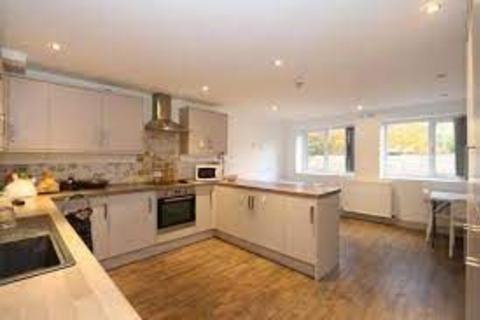 5 bedroom terraced house to rent - Gulson Road, Coventry