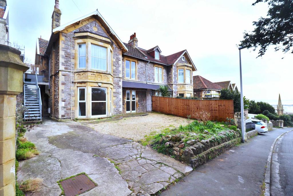 Shrubbery Walk, WestonsuperMare 2 bed apartment for sale £250,000