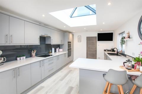 130 Fforddisa, Prestatyn, LL19 8EE