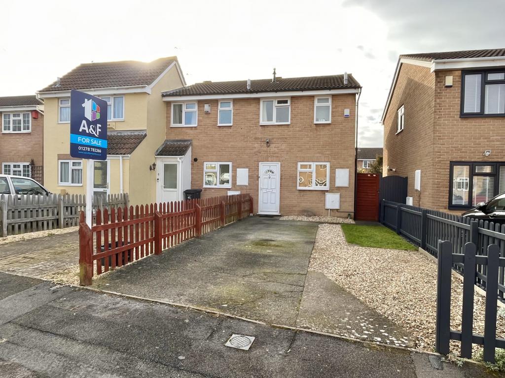Hawley Way, BurnhamonSea, TA8 2TA 2 bed end of terrace house £229,950