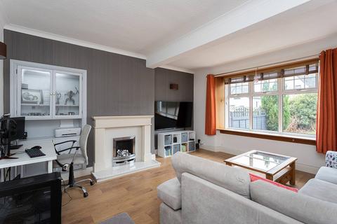 17 Bruce Road, Dundee, DD3 8LJ