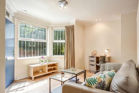 St. Johns Terrace, Leeds