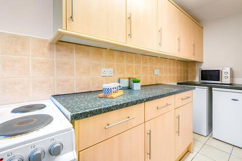 1 bedroom flat to rent - WINSTANLEY TERRACE, Leeds