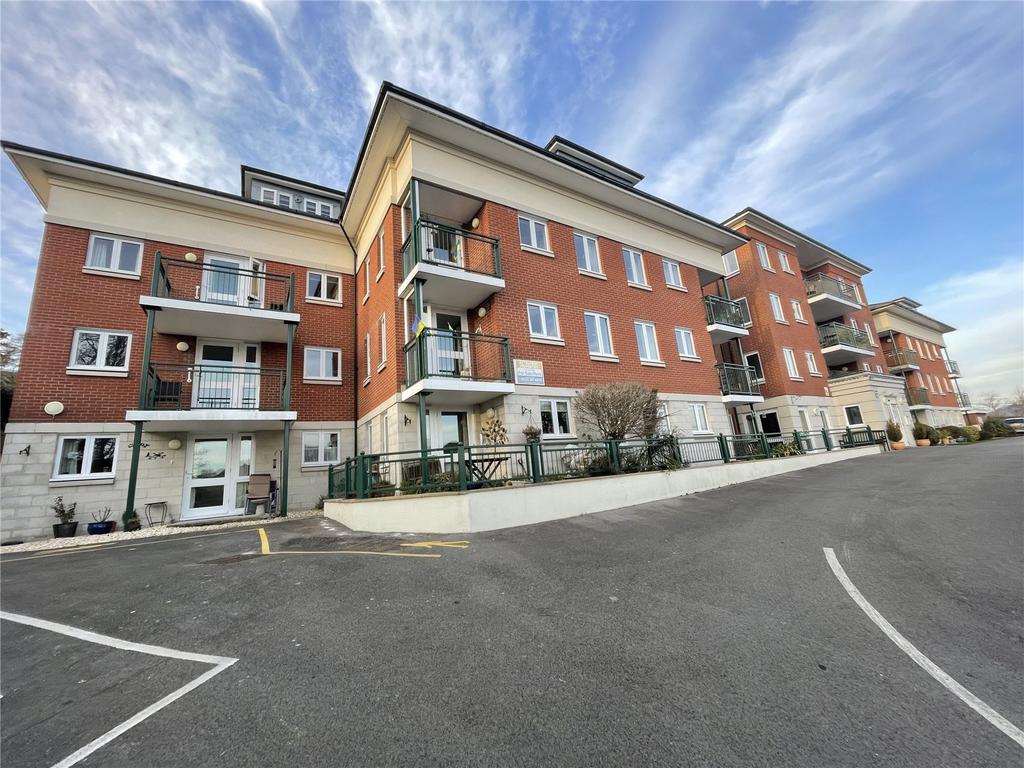 Peelers court st andrews road bridport dorset dt6 2 bed apartment