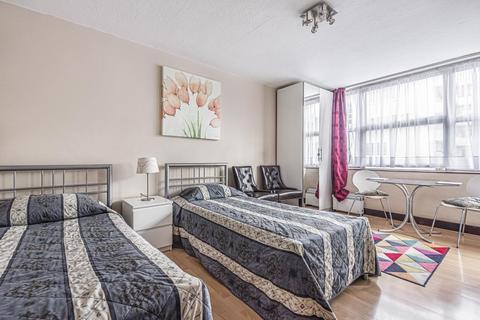 1 bedroom flat for sale, Kensington Church Street,  Notting Hill,  W8
