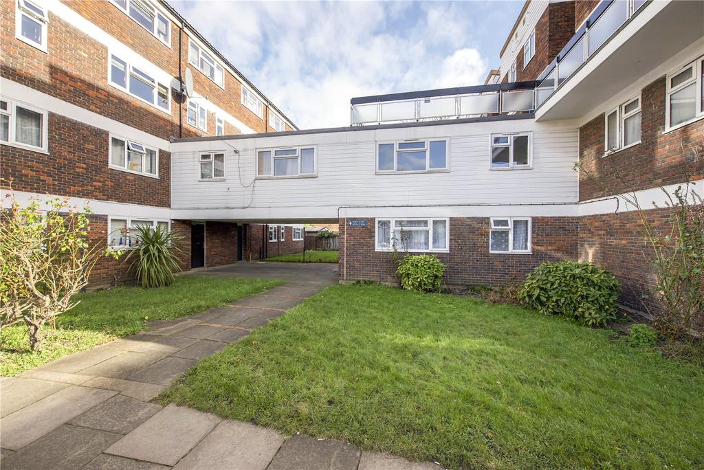 Charnwood Close, New Malden, KT3 3 bed apartment £375,000