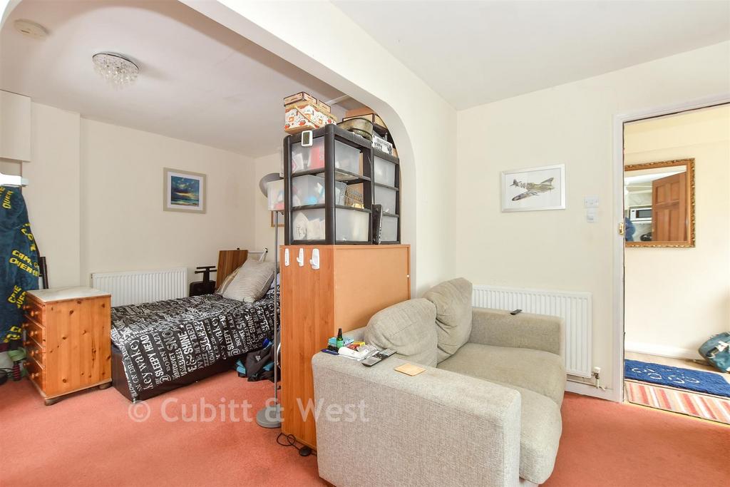 Kitchen/Living Area