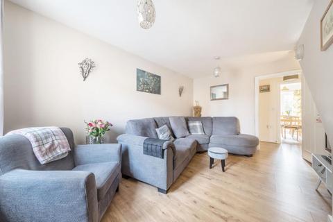 3 bedroom semi-detached house for sale - Wilkinson Place,  Witney,  OX28