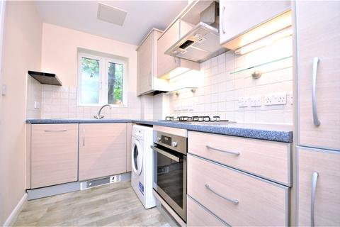 1 bedroom apartment for sale, Woodfield Road, Thames Ditton, Surrey, KT7