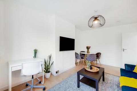 2 bedroom apartment to rent - Worsley Bridge Road, London, SE26