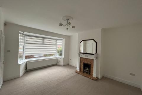 2 bedroom semi-detached house to rent - West Green, Middleton M24