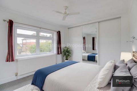 3 bedroom semi-detached house to rent, Wisbech Road, Littleport
