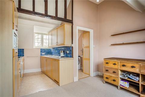 3 bedroom maisonette for sale, High Street, Marlborough, Wiltshire, SN8