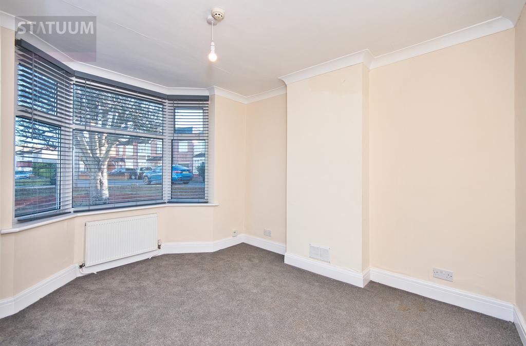 Clarence Road, Bexleyheath, Kent, DA6 3 bed bungalow £1,850 pcm (£427 pw)