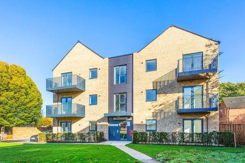Flat 6, Samara House Catkin Place, Hayes, UB4 9FA