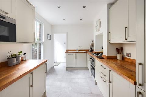 29 Arrow Road, London, E3 3HE