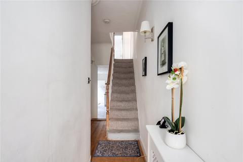 29 Arrow Road, London, E3 3HE