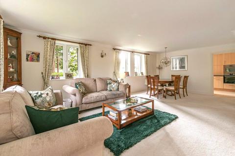 2 bedroom apartment for sale, Haven Road, Canford Cliffs, Poole, Dorset, BH13