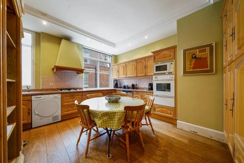 Flat 11, York House York House Place, London, W8 4EY