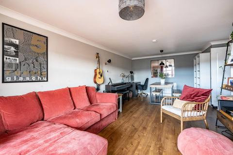 1/22 North Werber Park, Edinburgh, EH4 1SY