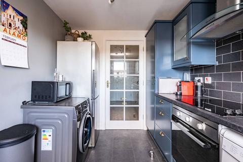 1/22 North Werber Park, Edinburgh, EH4 1SY