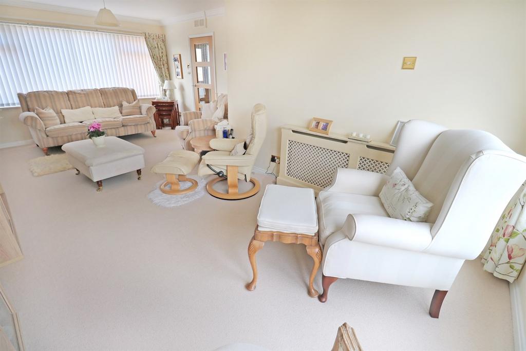 Kepwick Close, Acklam Hall, Middlesbrough, TS5 3 bed house for sale £