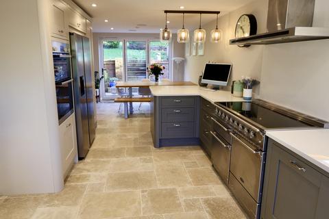 Flint Cottage Bryants Bottom, Great Missenden, HP16 0JU