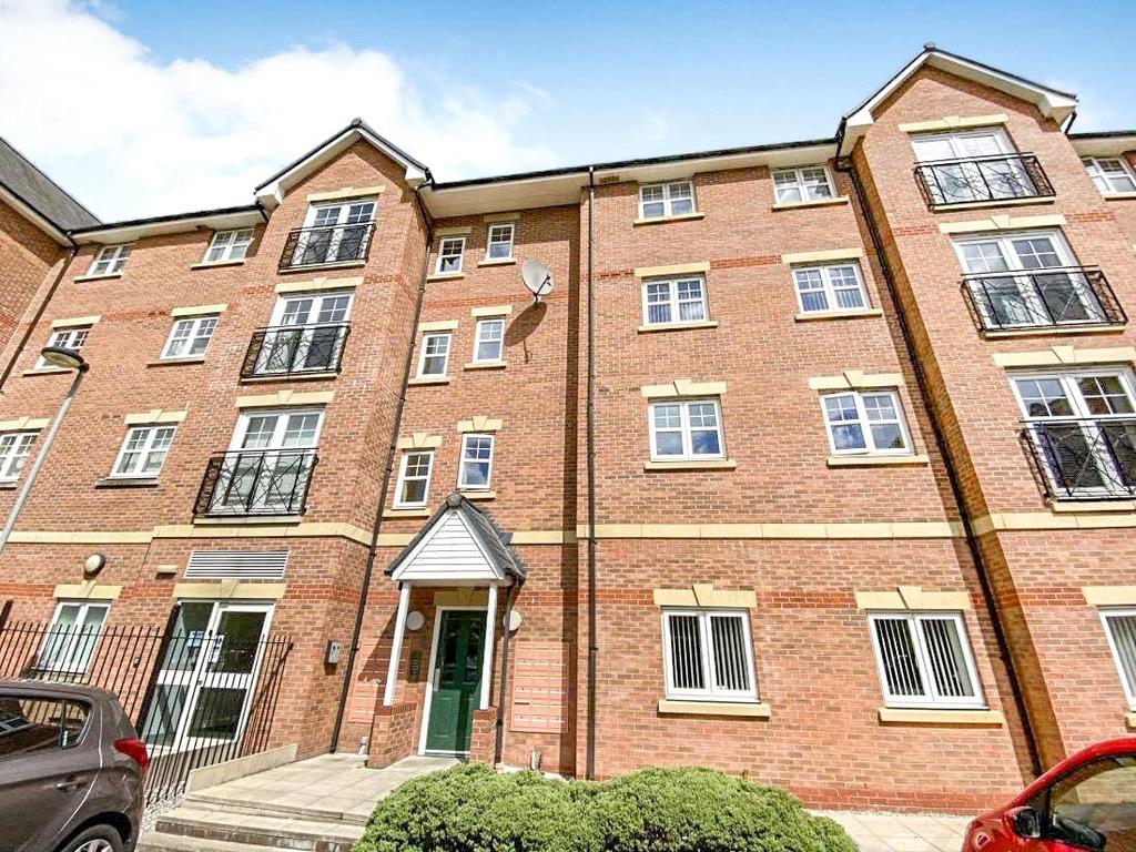 Ladybarn Lane, Manchester, M14 2 bed flat to rent £975 pcm (£225 pw)