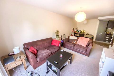 2 bedroom flat to rent, Ladybarn Lane, Manchester, M14