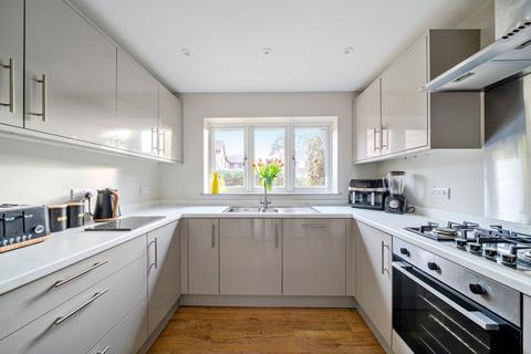 4 bedroom detached house for sale, Painswick Close, Sarisbury Green, Hampshire, SO31