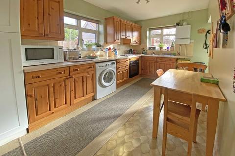 14 Tollards Road, Exeter, EX2 6JJ