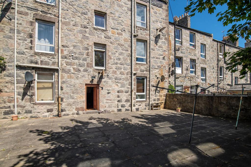 Portland Street Flat C, Aberdeen 1 bed apartment to rent £550 pcm (£