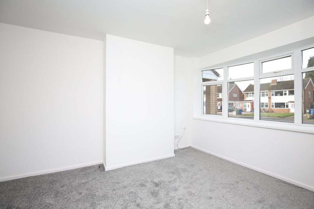 Highcliffe Road, Two Gates, Tamworth 4 bed semidetached house £249,995