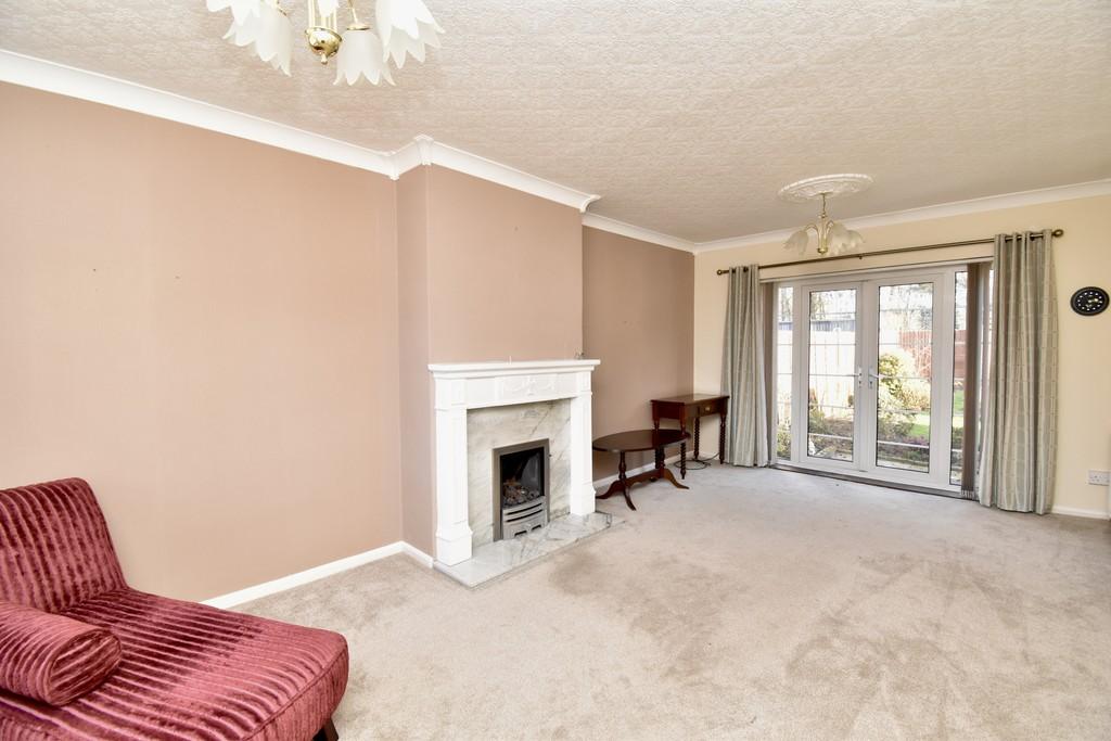 Uffington Avenue, Lincoln 3 bed terraced house £187,500