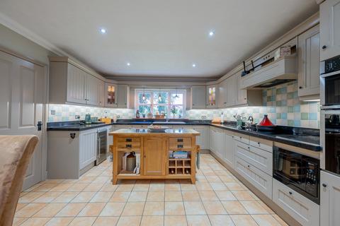 5 bedroom detached house for sale, Hoveton