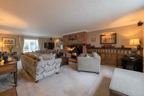 5 bedroom detached house for sale, Hoveton