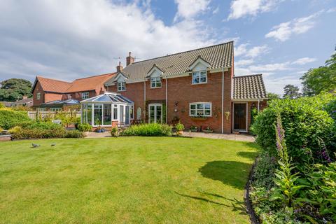 5 bedroom detached house for sale, Hoveton