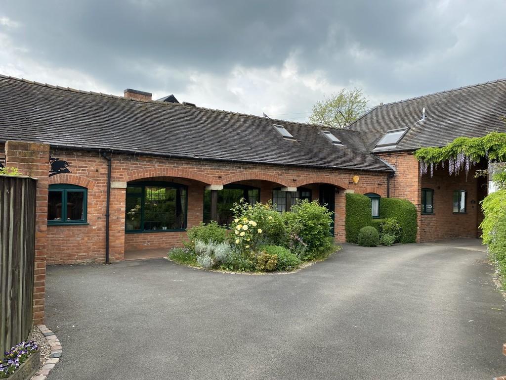 Fishpond Lane, Egginton 3 bed barn conversion for sale £460,000