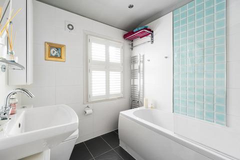 31 Addison Road, London, E11 2RG