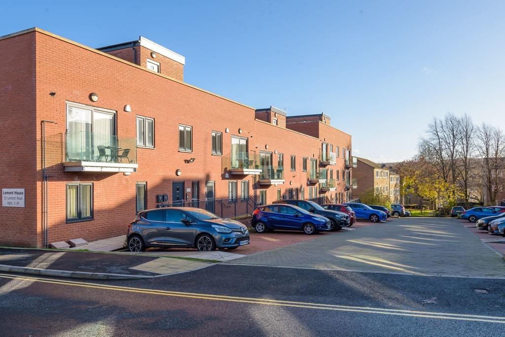 Apartment 12, Lemont House, S17 2 bed apartment £875 pcm (£202 pw)
